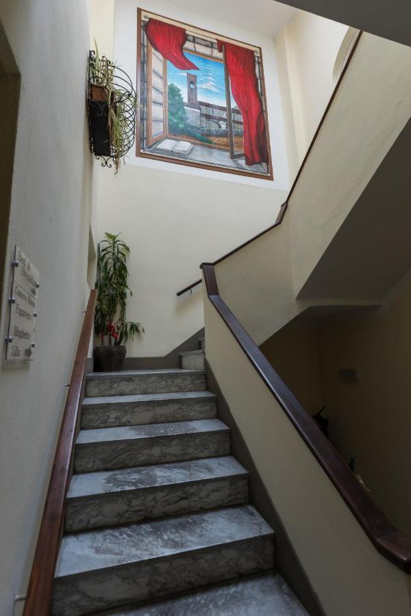 Locanda Dei Fiori Pistoia Bagian luar foto