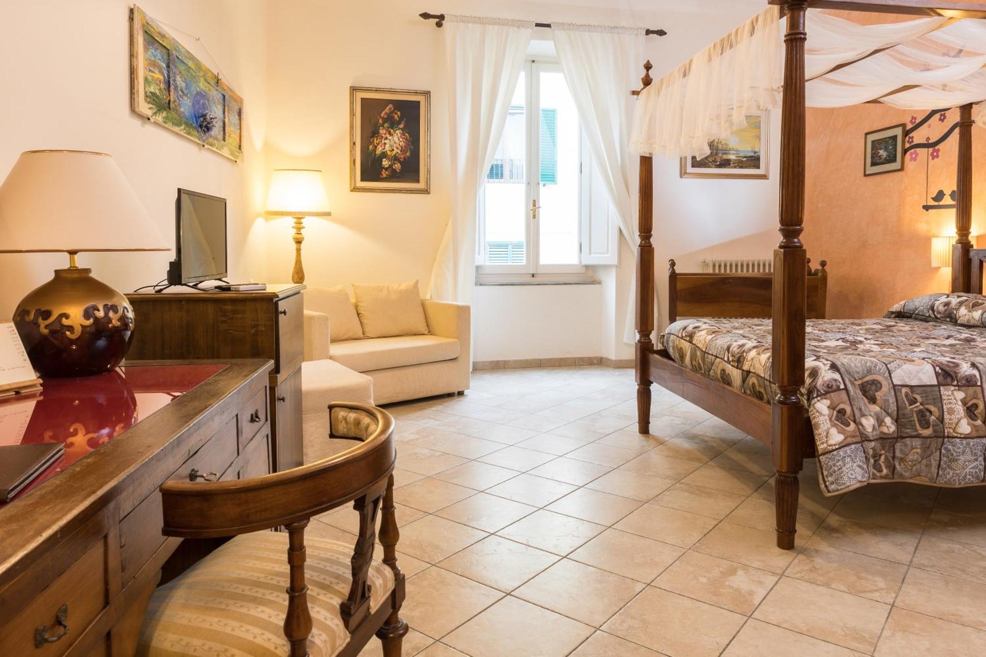 Locanda Dei Fiori Pistoia Bagian luar foto