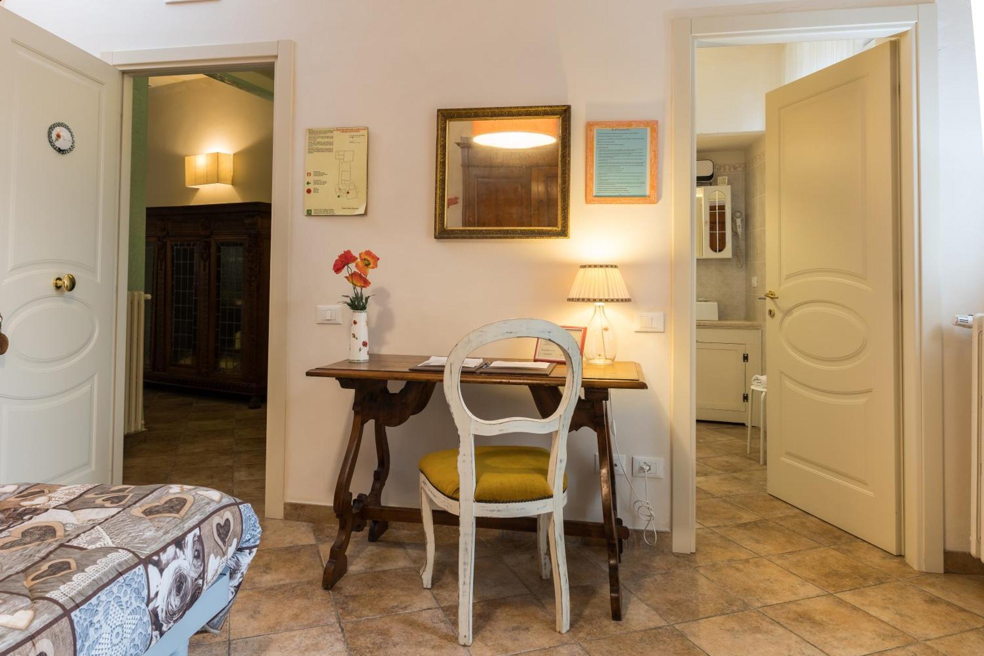 Locanda Dei Fiori Pistoia Bagian luar foto