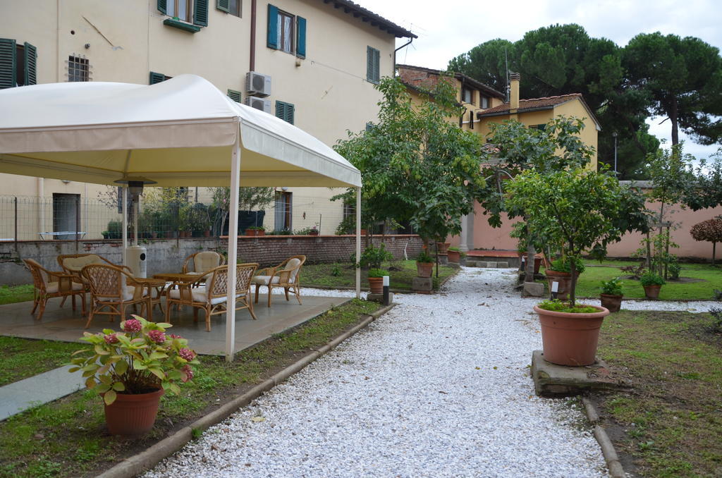 Locanda Dei Fiori Pistoia Bagian luar foto