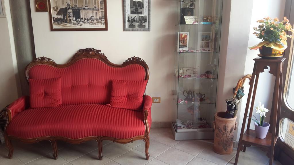 Locanda Dei Fiori Pistoia Bagian luar foto