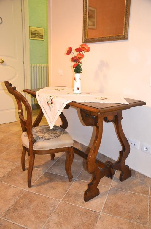 Locanda Dei Fiori Pistoia Ruang foto
