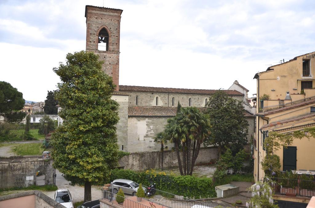 Locanda Dei Fiori Pistoia Ruang foto
