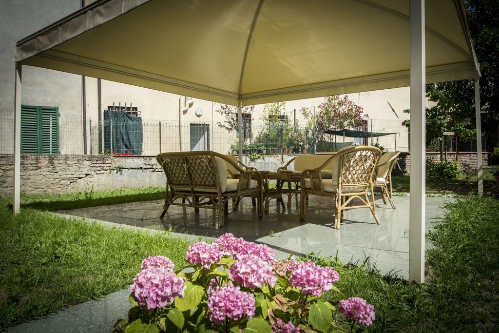 Locanda Dei Fiori Pistoia Bagian luar foto